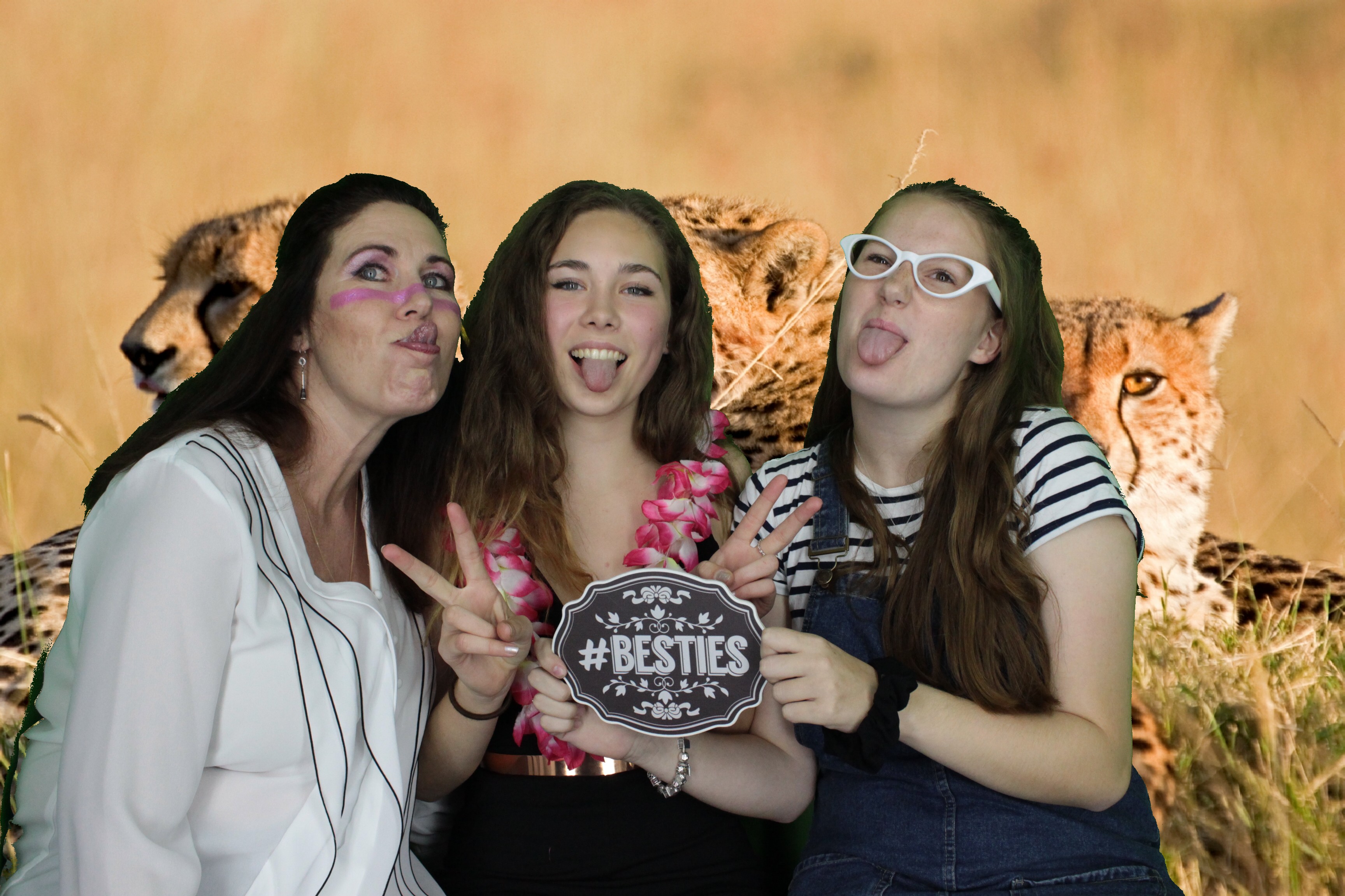 Simon's 50th Birthday | View more photos from the event at gallery.myphotoboothexperience.co.uk/u/MyPhotoBoothExperienceLtd/Simons-50th-Birthday
